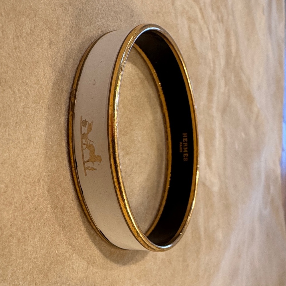 Hermès Black and Gold Bangle